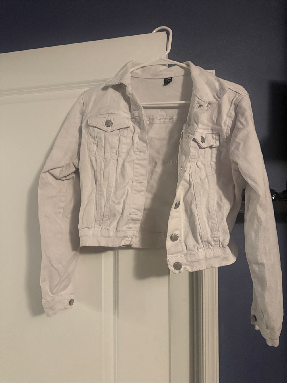 SHEIN White Cropped Denim Jacket